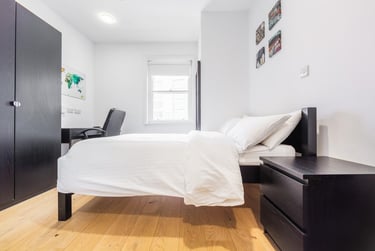 1 bed studio, The Bruce Building, Denton, Newcastle, NE17RP - Image 3